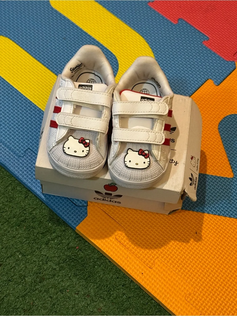 adidas Hello Kitty Collectible Box in White and Red Size 4k Great Condition